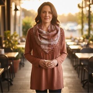 One World Top with Detachable Scarf Size XL